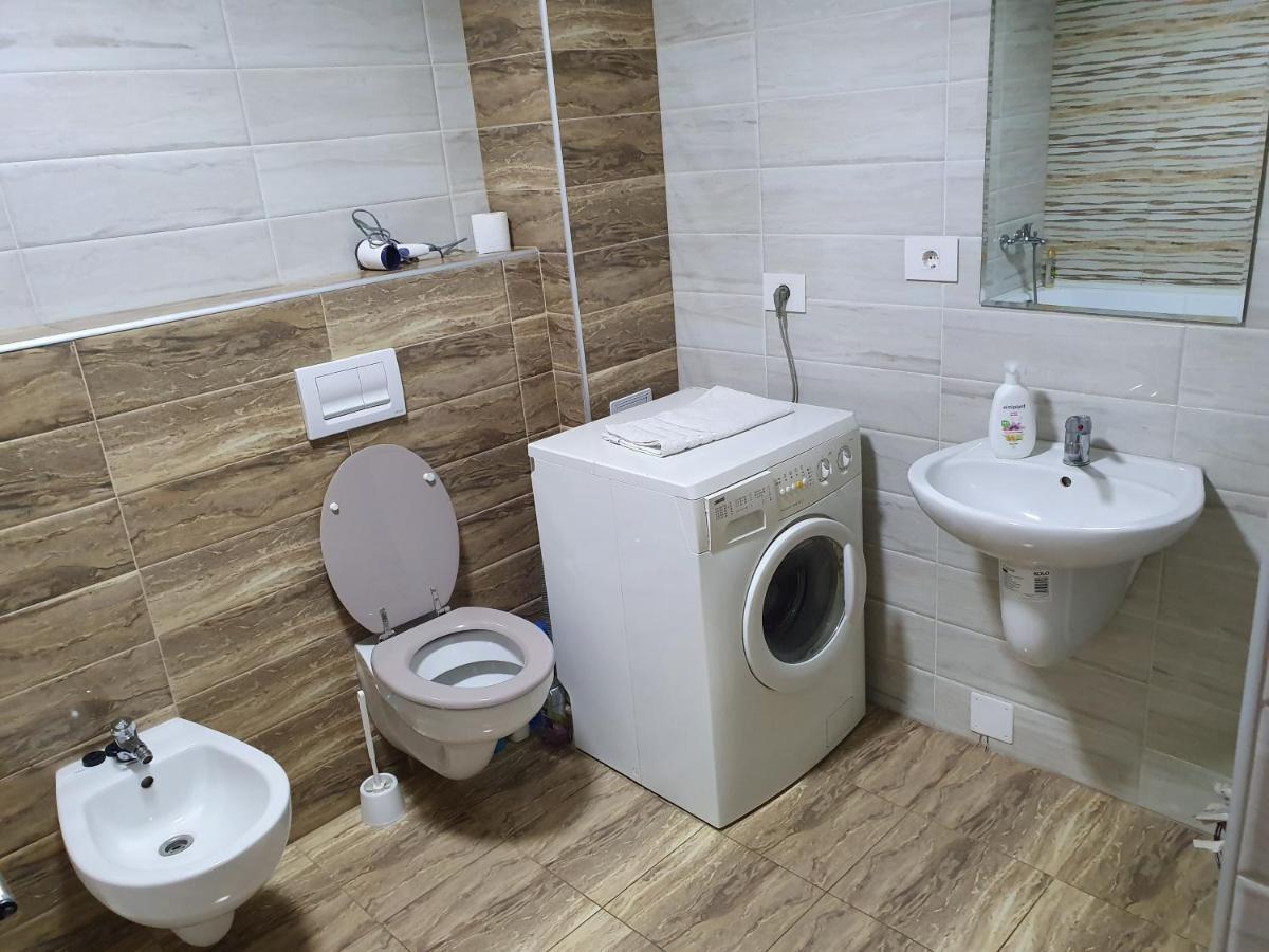 Nufarul Apartament Apartment Oradea Bagian luar foto